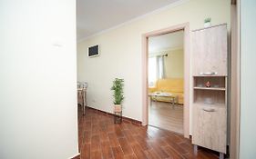 L&R Modern Apartment